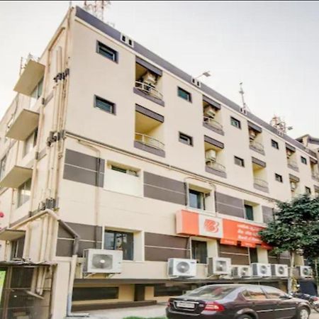 Hotel Royal Paradise Коимбатур Экстерьер фото